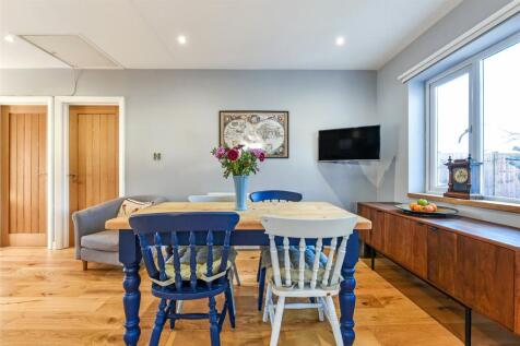 Kitchen/Breakfast Rm