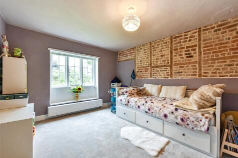 Bedroom/Family Room