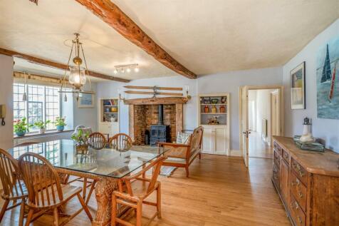 Breakfast room