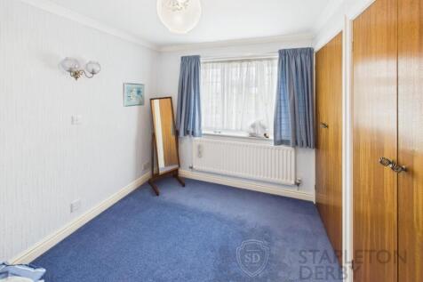 CAM04720G0-PR0046-STILL014.jpg