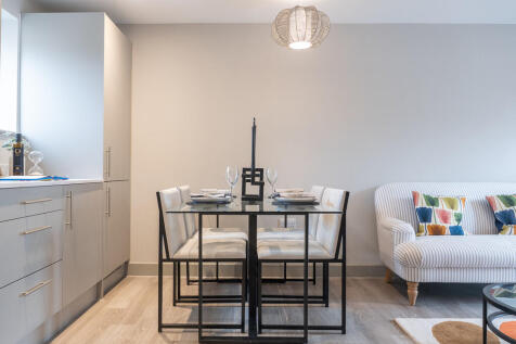 Showhome 140A-14
