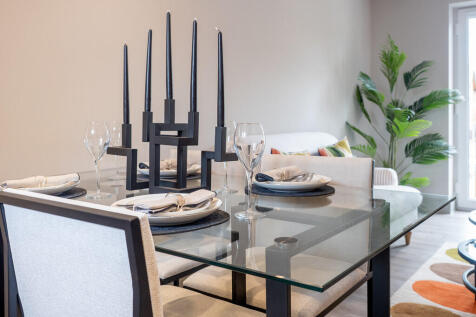 Showhome 140A-16