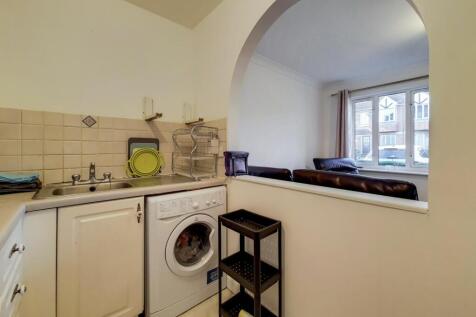 3_Kitchen-0.jpg