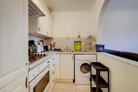 3_Kitchen-1.jpg