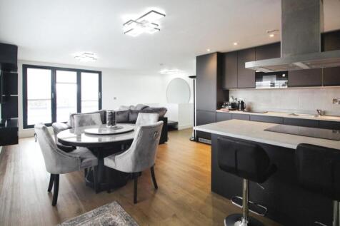 DINING AREA.JPG