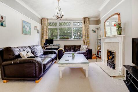 Manor Way, Whitchurch, Hern Crabtree (8).jpg