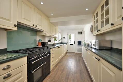How Head Cottage