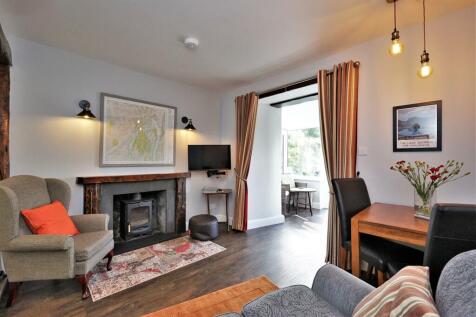 Cottage One Lounge