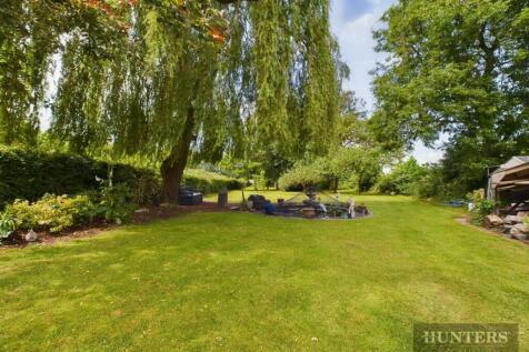 CAM01984G0-PR0112-STILL064.jpg