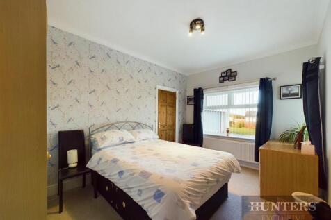 CAM03696G0-PR0368-STILL012.jpg