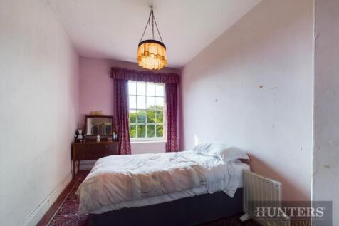 CAM03696G0-PR0224-STILL022.jpg