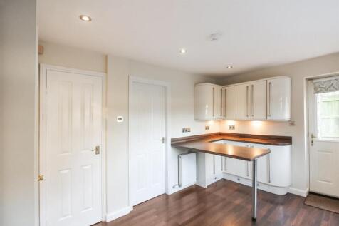 10 - Kitchen 3.jpg