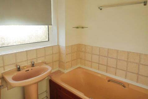 1cc3c750-Bathroom 20.JPG