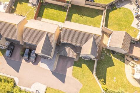 58 - 12 Pavillion View HD3 3WU.jpg