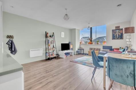 Open plan Lounge/Kitchen