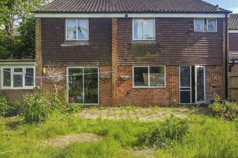 Rear - Exterior 1.jpg