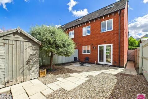 Blueberry Way, Woodville (16).jpg