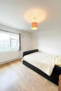 ensuit 2-f664d162-16d1-4e83-a0c3-aab901ac0f63.png