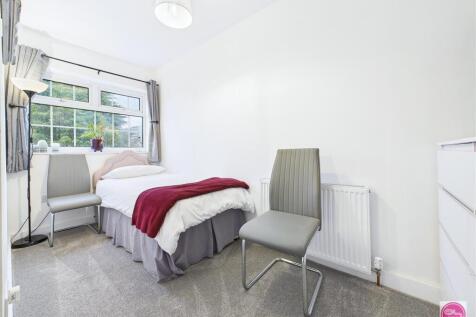 Main Street, Overseal (25).jpg