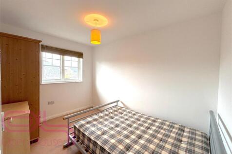 Baldwin Bedroom 2.jpg