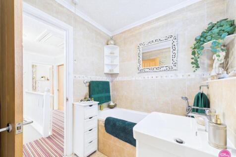 Orchid Close, Brizlincote Valley (25).jpg