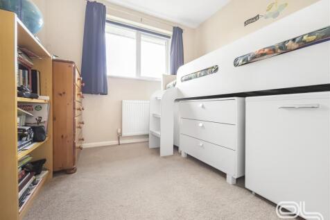 Mountbatten Close (18).jpg