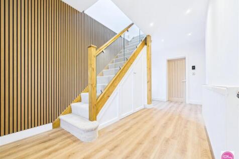 Moat Bank, Bretby (1).jpg