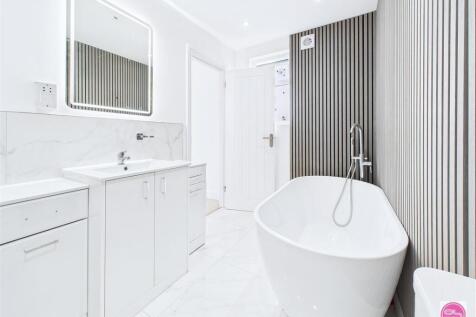 Moat Bank, Bretby (26).jpg