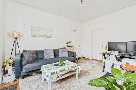 lounge 2