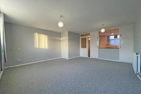 Open plan living (2)