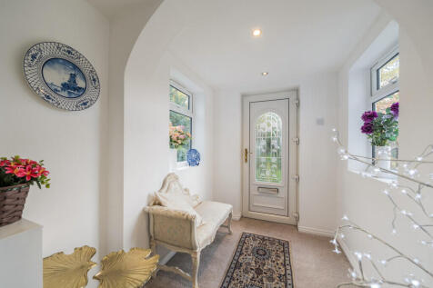 1369972-40-68fb6d...