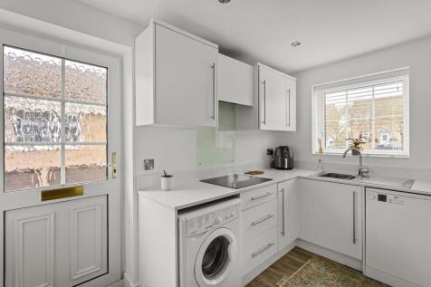 35 Hambleton Road-12-2.jpg