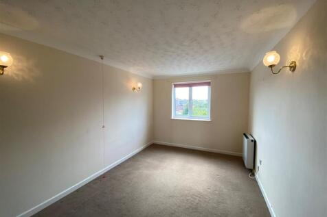 Bedroom..jpg
