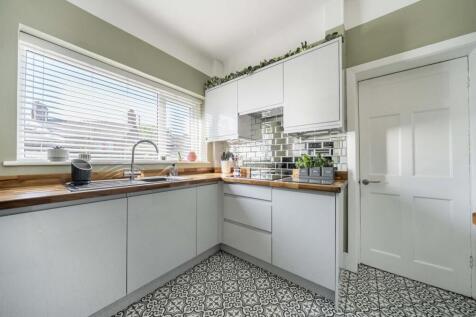 kitchen1.jpg