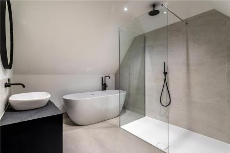 Bath/Shower Room