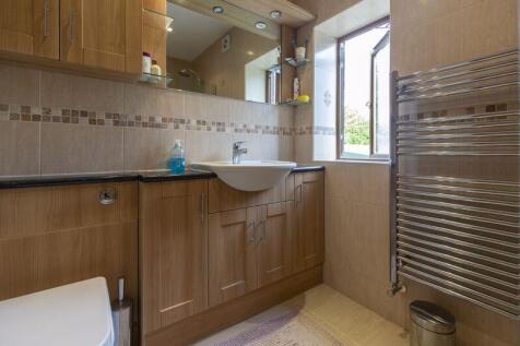 En-suite Shower
