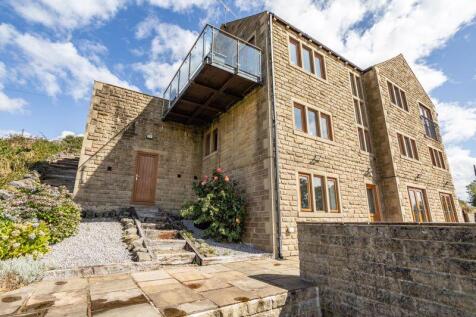 Rear Elevation &amp; Storage