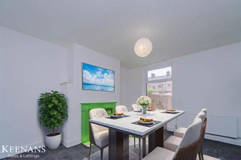 DSC00033 - Dining Room - Standard - 2.jpg