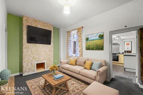 a2g1Y4JCNkKJcvFbp7uwUw - Living Room - Standard - 