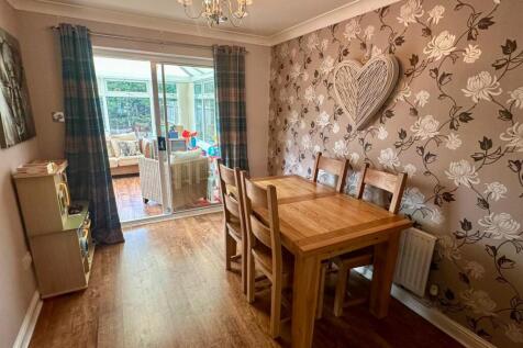 WhatsApp Image 2025-09-01 at 16.29.21_a368c33a.jpg