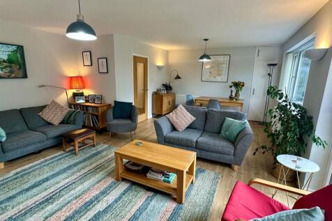 WhatsApp Image 2025-09-05 at 09.54.10_23457d3a.jpg