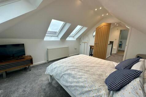 WhatsApp Image 2025-09-05 at 09.54.09_5a736844.jpg