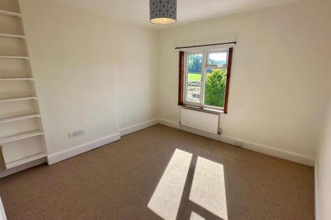 WhatsApp Image 2025-09-29 at 13.26.03_76aa7520.jpg