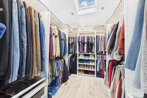 En Suite / Dressing Room