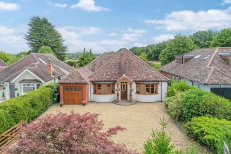 Station Road, Wythall