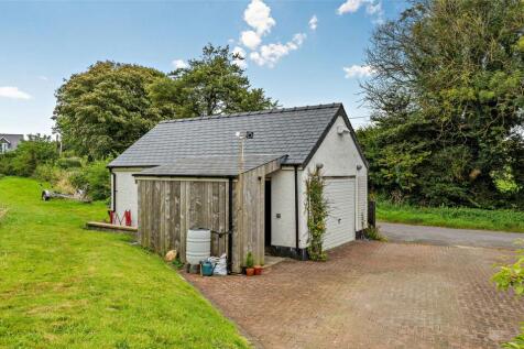 Garage/Workshop