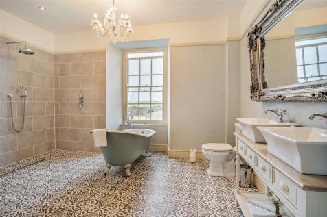 Bath Shower Room