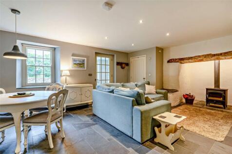 Sitting Dining Room