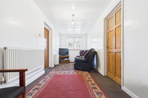 CAM02861G0-PR0367-STILL007.jpg