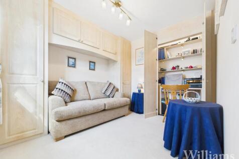 CAM04950G0-PR0124-STILL023 - Copy - Copy.jpg